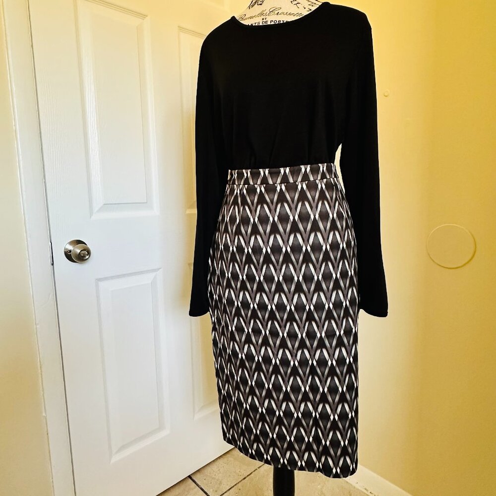Halogen Nordstrom Pencil Skirt Size 12 Geometric Print Lined Stretch Career